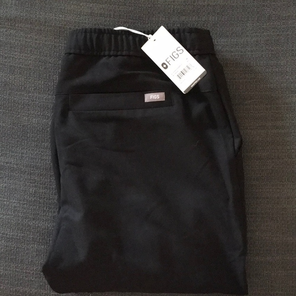 Men’s figs scrub pants
